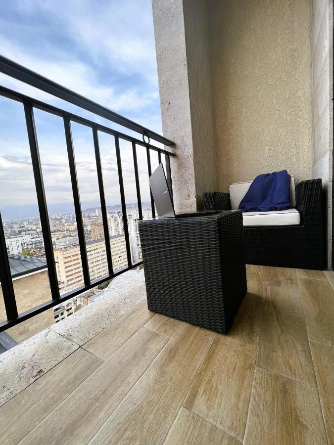 Hotel Sky Station Тбилиси Екстериор снимка