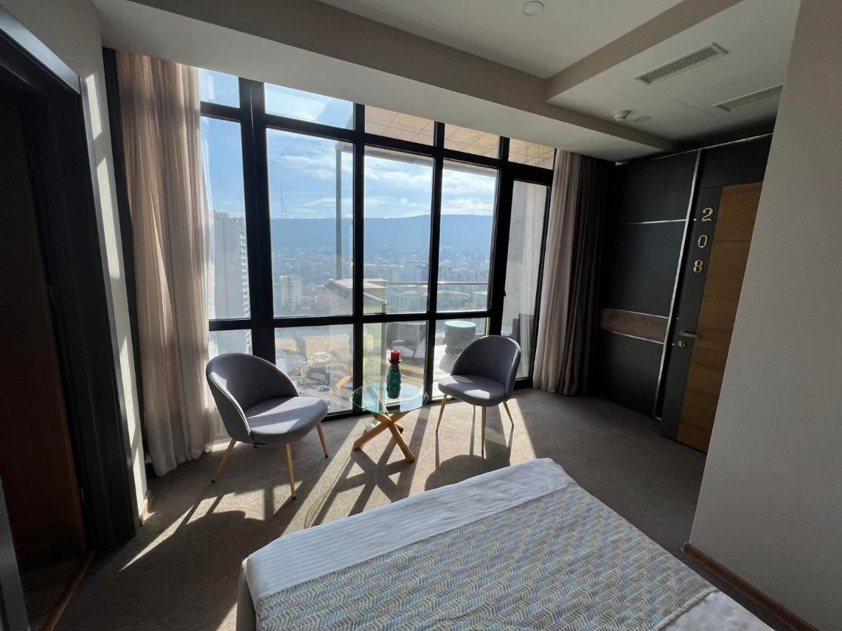 Hotel Sky Station Тбилиси Екстериор снимка