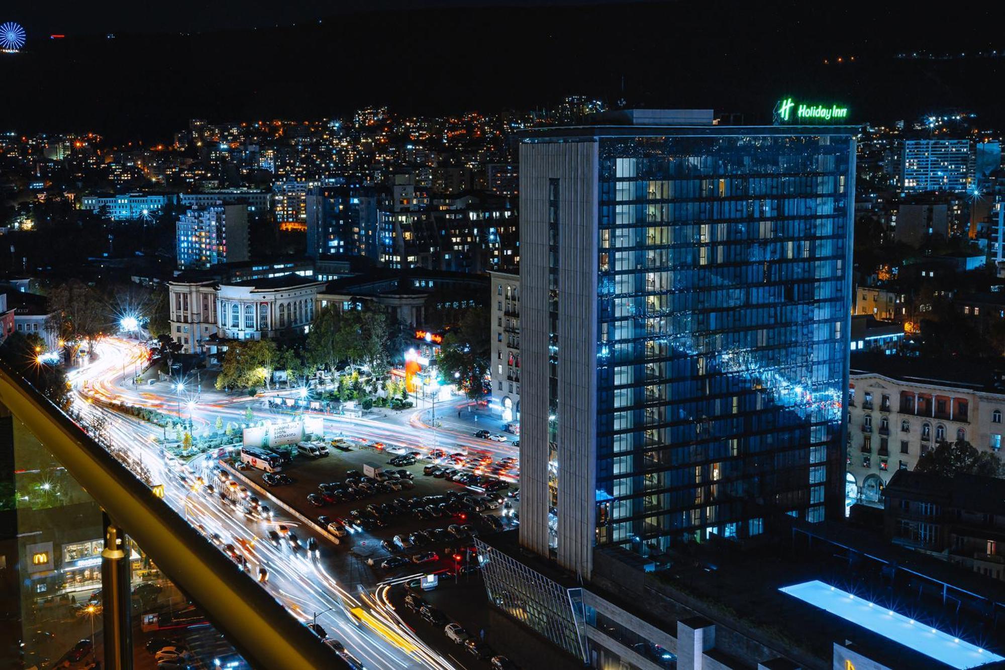 Hotel Sky Station Тбилиси Екстериор снимка